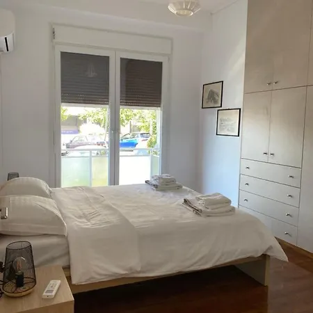 Galaxy Spacious & Renovated شقة أثينا